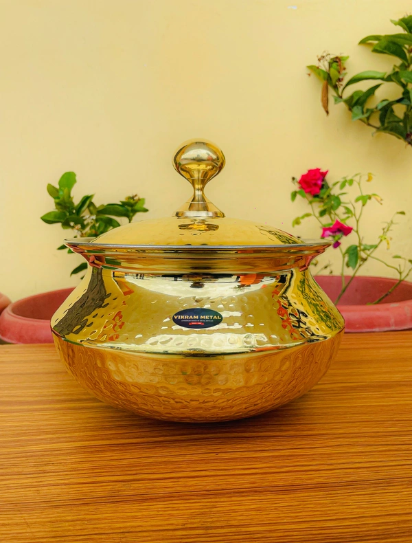 VIKRAM METAL  Brass Handi/Sipri with lid + Hammered Shinny Finish  - 8 INCH, GOLDEN, 2.5 LITER