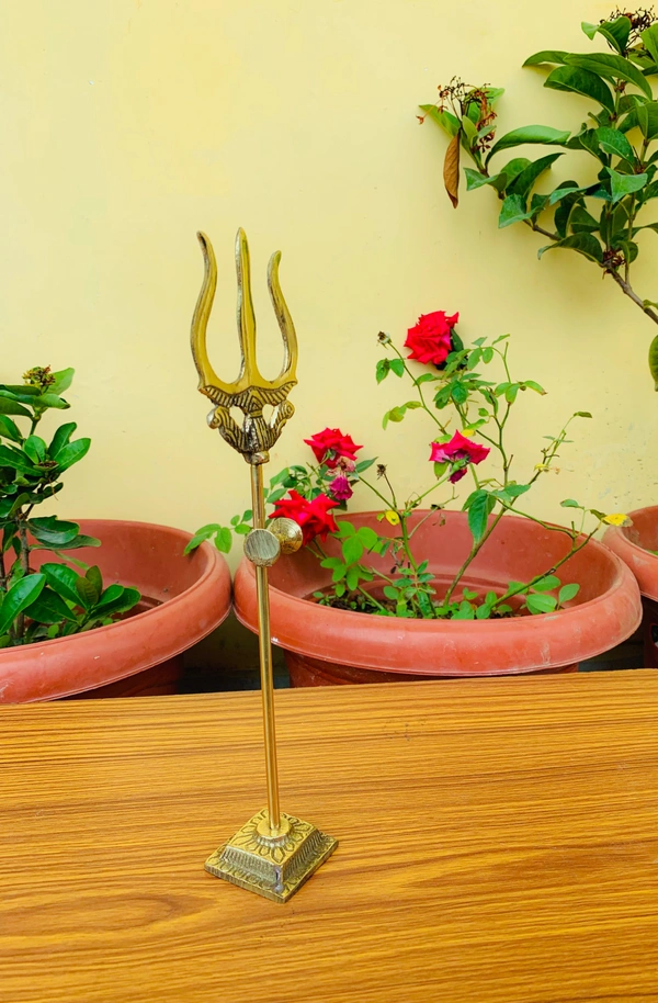 VIKRAM METAL  Brass Trishul - 10 INCH, GOLDEN