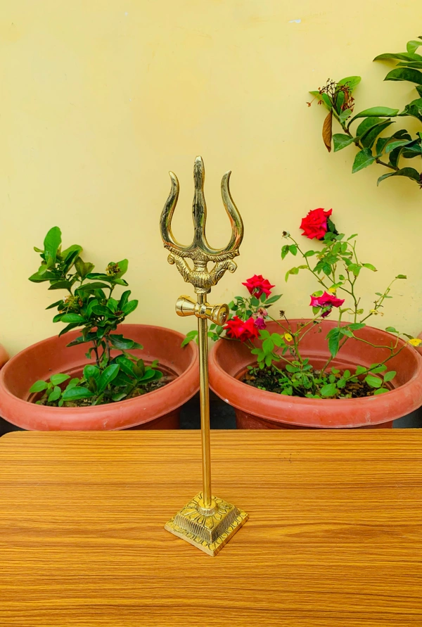 VIKRAM METAL  Brass Trishul - 13.5 INCH, GOLDEN