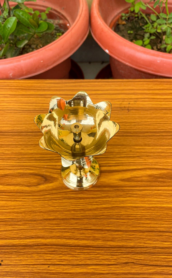 VIKRAM METAL  Brass Kamal deepak  - 5 INCH, GOLDEN