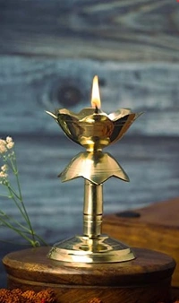 VIKRAM METAL  Brass Kamal deepak  - 6.5 INCH, GOLDEN