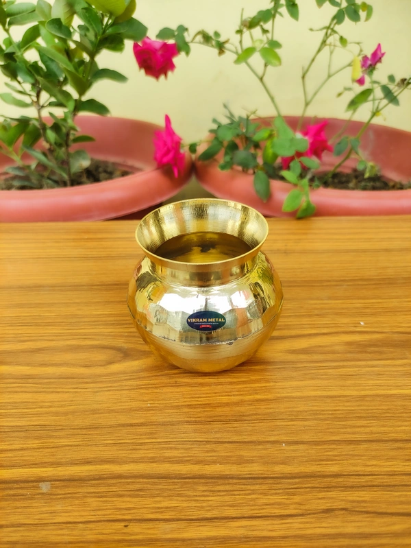 VIKRAM METAL   Brass Diamond  Lota - 2.5 INCH, GOLDEN, 100 ML