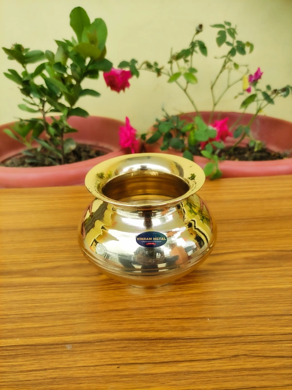 VIKRAM METAL Brass mugal Plain lota  - 4 INCH, GOLDEN, 400 ML