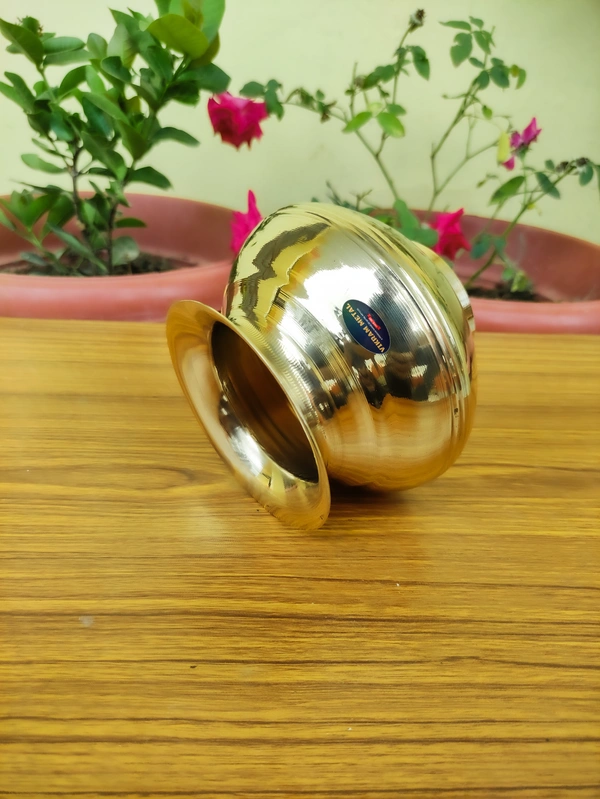 VIKRAM METAL Brass mugal Plain lota  - 4 INCH, GOLDEN, 400 ML