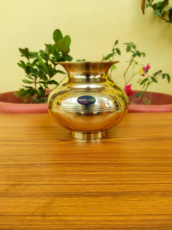 VIKRAM METAL  Brass Mugal embossed lota  - 5 INCH, GOLDEN, 600 ML