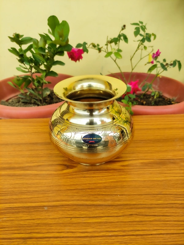 VIKRAM METAL  Brass Mugal embossed lota  - 5 INCH, GOLDEN, 600 ML