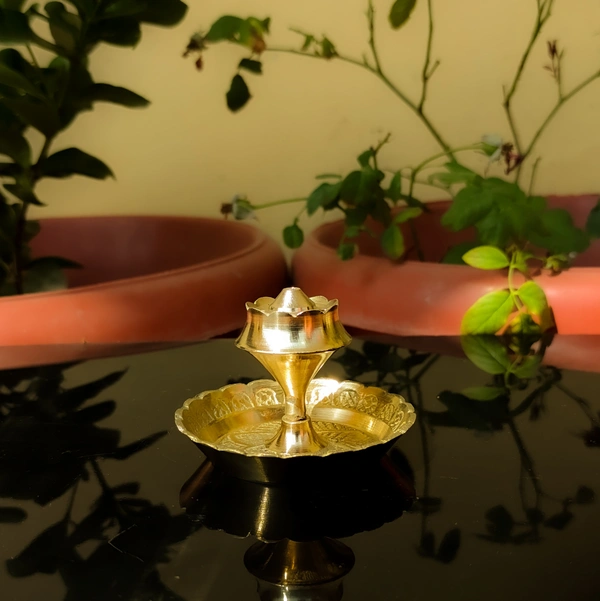 VIKRAM METAL  Brass Agarbatti Stand - 6 NO., GOLDEN