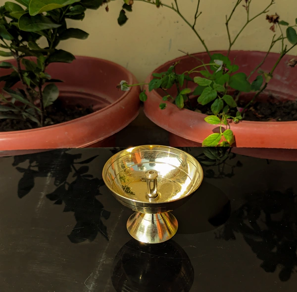 VIKRAM METAL   Brass Pyali deepak  - 00 NO., GOLDEN