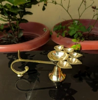 VIKRAM METAL  Brass 5 Batti Aarti  - 2 NO., GOLDEN