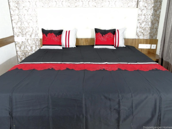 Doppelganger Homes "Valley of Red Roses" Double Bed sheet