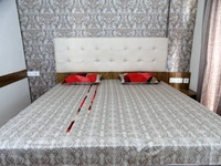 Doppelganger Homes Diamond & Creepers Designer Double Bed Sheet