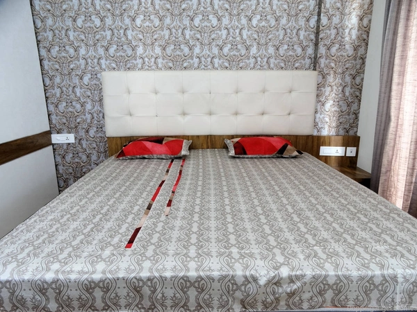 Doppelganger Homes Diamond & Creepers Designer Double Bed Sheet