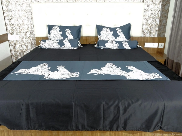 Doppelganger Homes Eternal Love Double Bed sheet set