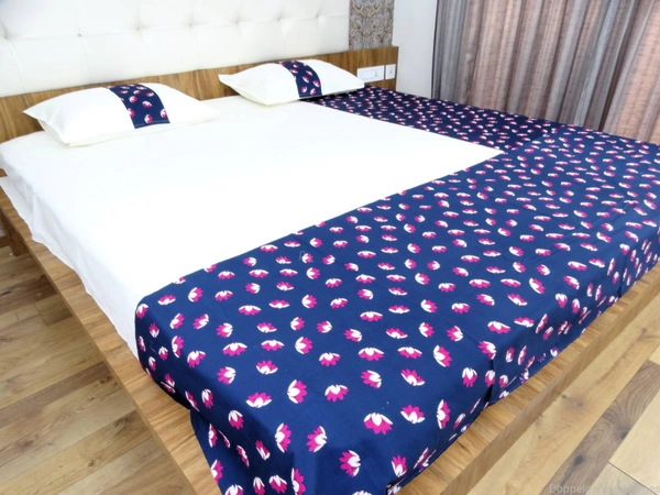 Doppelganger Homes Floral edge Designer Double Bed Sheet