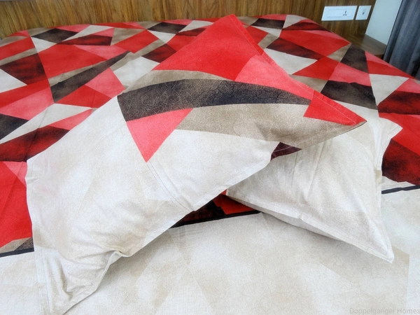 Doppelganger Homes Red Diamond Designer Double Bed Sheet