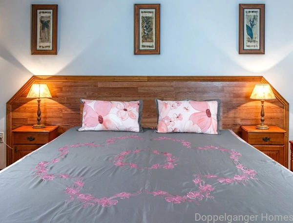 Doppelganger Homes Floral Wreath Double Bed Sheet