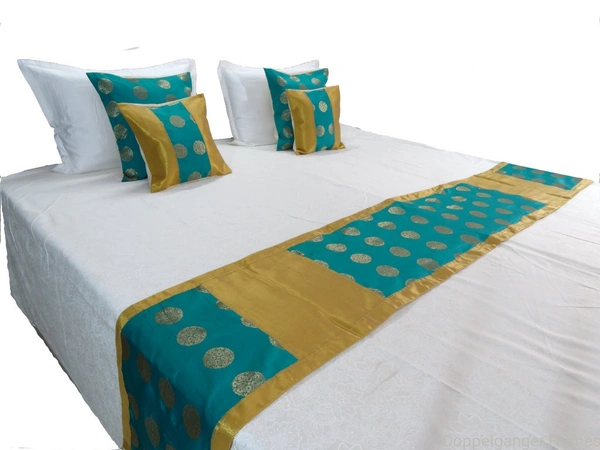 Doppelganger Homes Golden Circle Brocade Silk Bed Runner Set