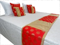 Doppelganger Homes 5 Pcs Bed Runner Set  Brocade Silk Floral Circle