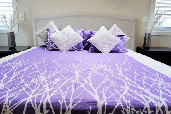 Doppelganger Homes White Creeper Double Bedsheet