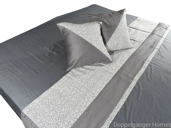 Doppelganger Homes Bed Runner