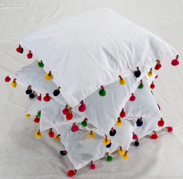 Doppelganger Homes Pom-pom balls Cushion Cover Set (5 pcs)