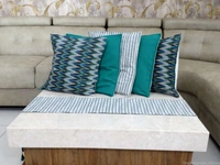Doppelganger Homes 6 Pcs Designer Cushion cover and Runner Set