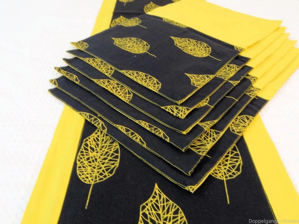 Doppelganger Homes Table runner and Placemats set (7PCS)-29