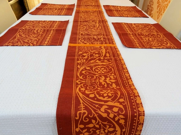 Doppelganger Homes Table runner and Placemats set (7PCS)-27