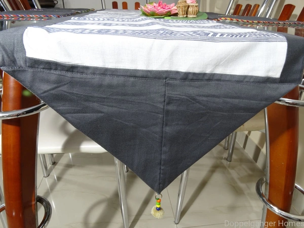 Doppelganger Homes Table Runner (7PCS)