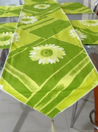 Doppelganger Homes Green Gerbera Table Runner (7PCS)-5