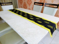 Doppelganger Homes "Falling leaf" Cotton Table Runner-18