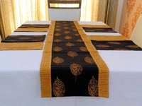 Doppelganger Homes Table runner and Placemats set (7PCS)-28