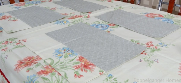 Doppelganger Homes 6 Seater Cotton Table Cover Set (7 PCS)-2