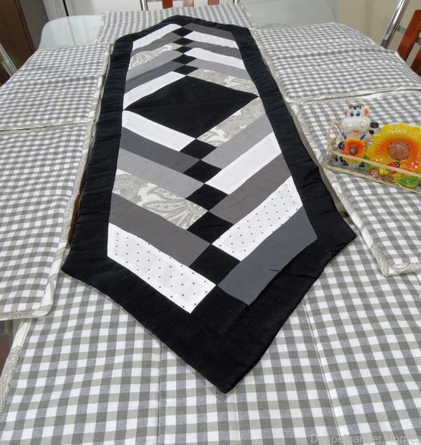 Doppelganger Homes Stairs and Landing Table Runner (7PCS)