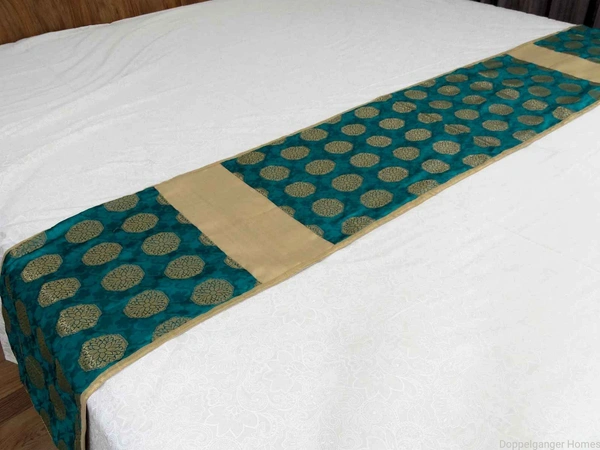 Doppelganger Homes 3 Pcs Bed Runner Set-158