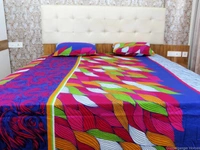 Doppelganger Homes Floral cotton Double Bed Sheet-106
