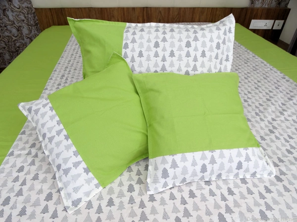 Doppelganger Homes Green Christmas tree Double Bed Sheet-88