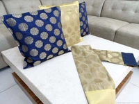 Doppelganger Homes 3 Pcs Designer Cushion cover and Runner Set-96