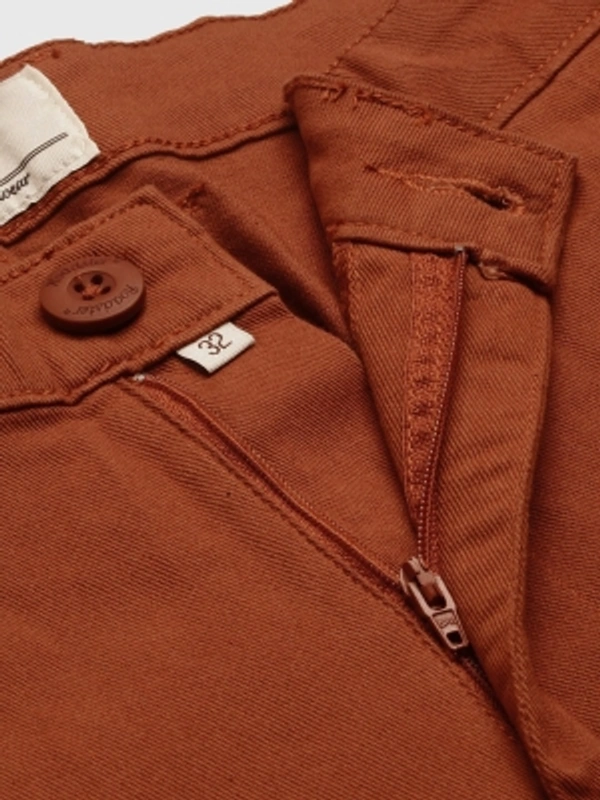 Roadster Regular Fit Men Brown Trousers - Brown, 28 30 32 34 36