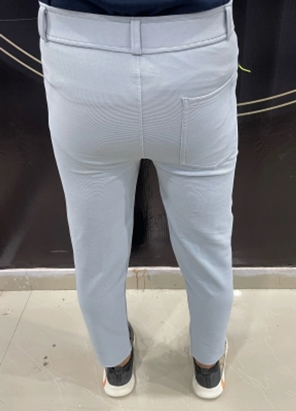 Regular Fit Men Grey Trousers - 28 30 32 34
