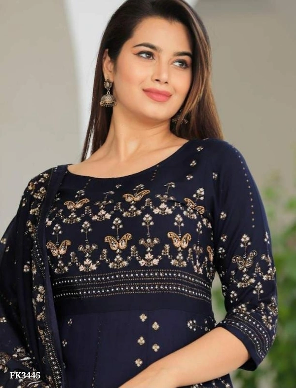 New Arrival Beautiful Nayra Cut Kurti* - L