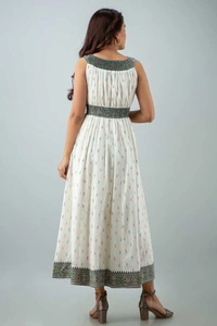 Beautiful Heavy Reyon Fabric Printed Gown Consite work/ Bobin Elastic - XL
