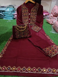 Beautiful Heavy Embroidery kurti with pant And beautiful matching Embroidery Bag 3 piece set - Maroon, L