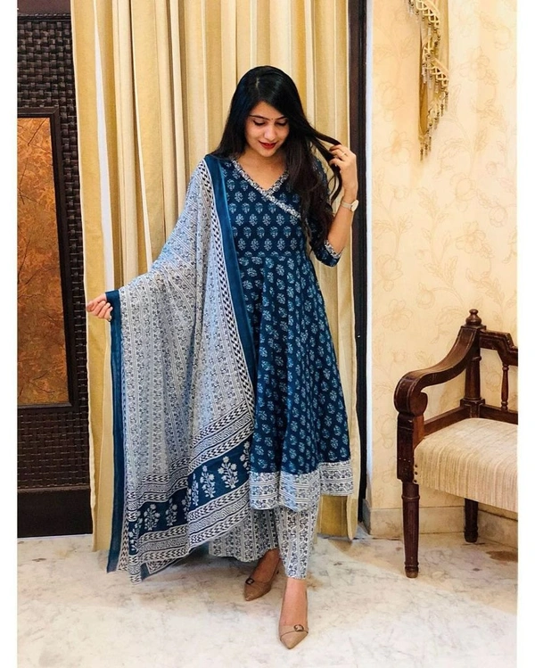 latest beautiful blue indigo cotton printed kurti with cotton pant,and dupatta set - L