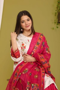 Simple look kurti Skirt with dupatta - M
