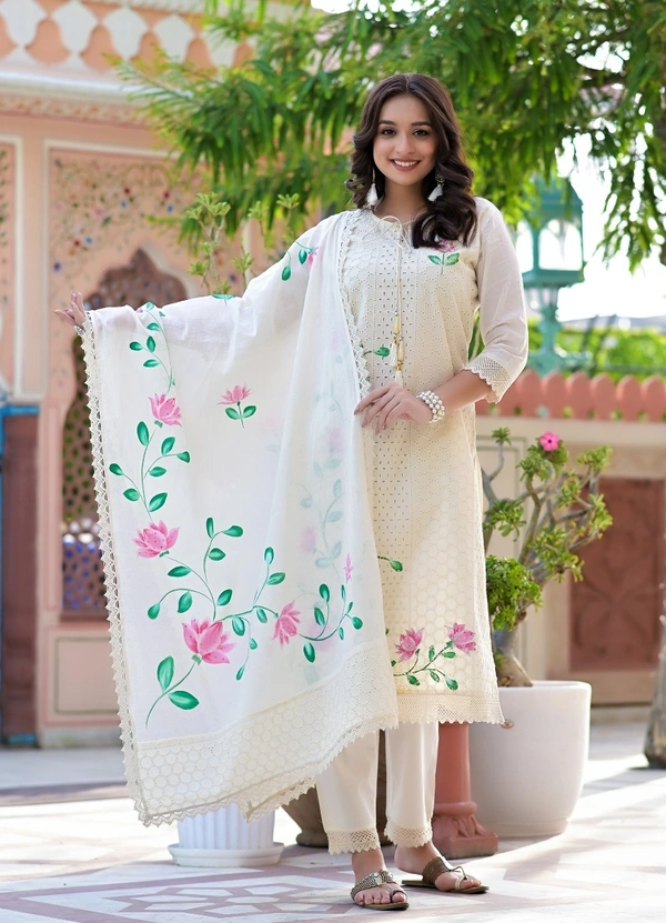 Beautiful Pure cotton cutwork Hand printed brush 🖌️ With Cotton pant and Full Printed Croatia Lace work 3 piece set * - L