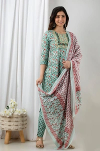 👗Cotton Kurta paired with Pant n beautiful' Duppata... - XXXL, Green