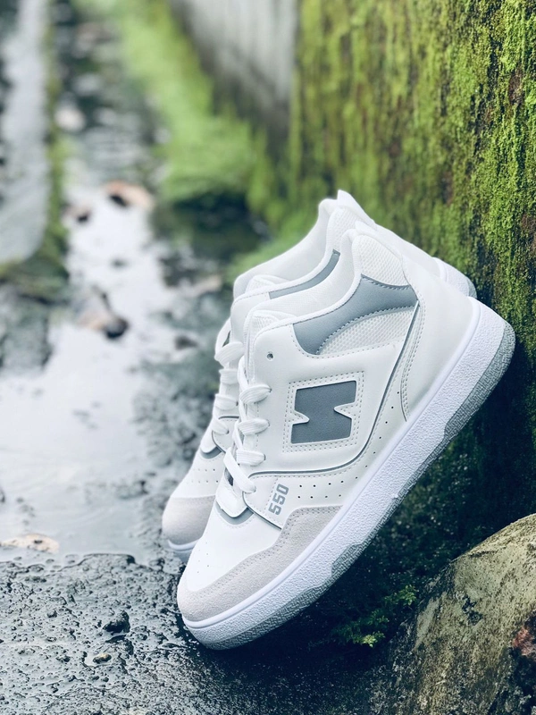 *MID ANKLE Shoe - White