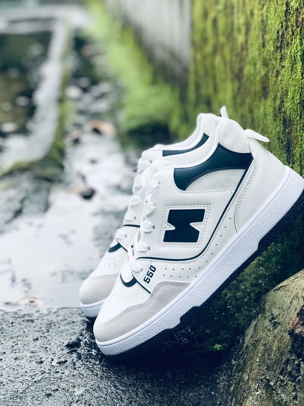 *MID ANKLE Shoe - White