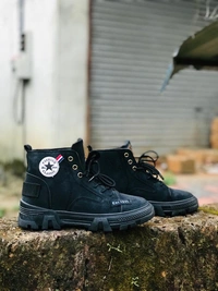 Shoe